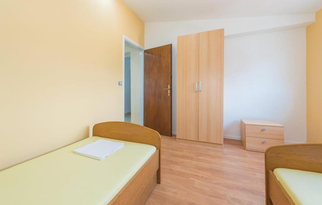 Apartments Lord Pirovac Exterior foto